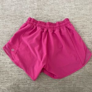 Lululemon Hotty Hot low rise shorts